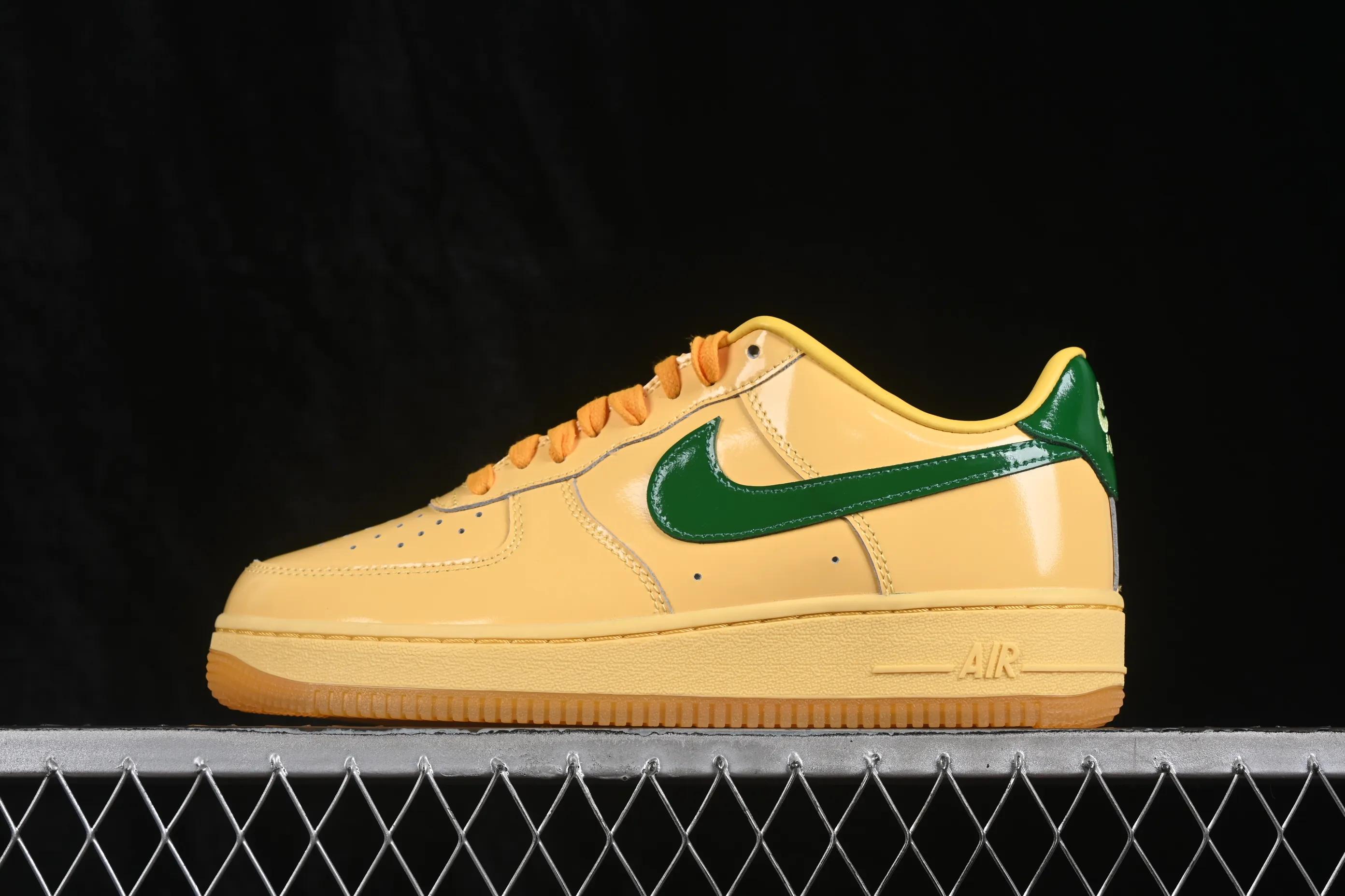 All categories Nk Air Force 1 Air Force series Nk Air Force 1 Low Air Force low-top C version Nike Air Force 1'07 Low "Topaz Gold" Topaz Air Force 1 low-top casual sneakers IO4489-700